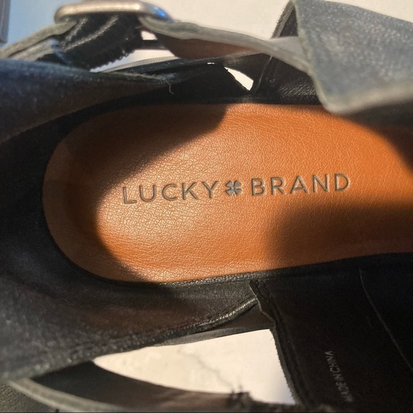 LUCKY BRAND Sz  10 Peep Toe Buckle Stacked Heel Ankle Leather Booties - Picture 2 of 13